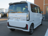 N-BOXカスタム  カスタム 660 4WD