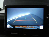 車庫入れや駐車で威力を発揮するのがバックモニター!ナビディスプレイに後ろの様子が映し出されるから安心です。