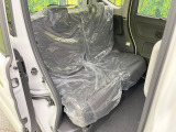 高品質なオリジナルフロアマットもオプションにてご用意しております。お好きなデザインやカラーをお車に合わせて選んでいただくことができます♪