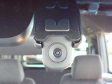◆【ドライブレコーダー】映像・音声などを記録する自動車用の装置です。もしもの事故の際の記録はもちろん、旅行の際の思い出としてドライブの映像を楽しむことができます。