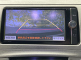 駐車時の安全性を高めるバックモニター。ガイドライン表示で、狭い場所でもスムーズな駐車操作をサポートします。後方確認が容易になりました。