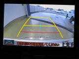 バックガイドモニターで、後方を確認しながら安心して駐車することができます。運転初心者も熟練者も必須の機能ですよ!