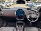 まずはご連絡をください!お車詳細や展示状況はMINI NEXT城東鶴見06-6933-3298まで。