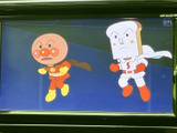 停車中に楽しめるTV機能。休憩時間などに、お気に入りの番組を視聴できます。