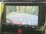 【バックカメラ】駐車時に後方がリアルタイム映像で確認できます。大型商業施設や立体駐車場での駐車時や、夜間のバック時に大活躍!運転スキルに関わらず、今や必須となった装備のひとつです!