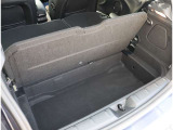 お車のご納車は待ち遠しいもの。1日でも早くご納車が出来るよう、整備拠点と販売店を結ぶ輸送ラインを確立しております。