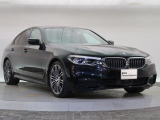 一目で伝わるBMW特有のスポーティーなプロポーションは、BMWの走行性能を生み出すのに欠かせない要因の一つです。細部まで拘りぬいたお車をぜひ一度ご覧ください!