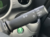 操作しやすいウインカーレバーは、安全な車線変更をサポートします。直感的な操作性で、運転に集中できます。