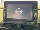 【純正9型ナビ】人気の大型9インチナビを装備。存在感のある大画面はインパクト大!ナビ利用時のマップ表示は見やすく、テレビやDVDは臨場感がアップ!いつものドライブがグッと楽しくなります♪