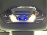 安心のBMW認定中古車は100項目の箇所を徹底的にチェック致します。機械的な箇所や電気系、コンピューターなどをご納車前に点検し、交換基準に達した部品は全て新品に修理返品した後にご納車致します。