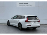 見通しの悪い道路への侵入や後退時の死角をなくすため、360度ビューを採用しております。