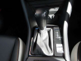 DCT、CVT、従来型のATなど、すべてのトランスミッションの利点を集約し、ロックアップ領域を大幅に拡大し伝達効率の向上とマニュアルトランスミッションのようなダイレクト感を実現した自社製ATです。
