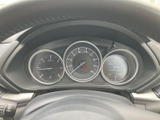 視認性の高いメーター類は、運転に必要な情報を的確にドライバーに伝えます。運転に集中できる環境です。