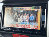 停車中には、地上デジタル放送をお楽しみいただけます。長距離移動の休憩時間に、ニュースやドラマを鑑賞できます。快適な時間を過ごせる空間です。