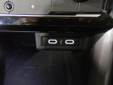 USB-Cの接続が可能です