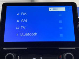ブルートゥースに接続することにより、スマホに入ったお気に入りの音楽を車内で楽しむことができます♪あると本当に便利な機能になっています!