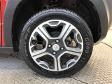 純正15インチアルミ!タイヤサイズは165/60R15です