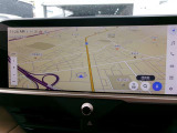 ディスプレイオーディオを装備。スマホとクルマをつなぐことで、これまでのナビに加えて、いろんなサービスが楽しめます。