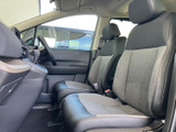 ドライバーの視界を確保した、使いやすい空間。快適な運転環境をサポートする、機能的なデザインです。