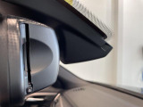 【ルームミラー一体型ETC】BMWといえばルームミラー一体型のETC。ドライバーから差し込めるかたちになっておりますので、差し忘れの際も慌てずにご利用いただけます。