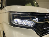 LEDヘッドライトで夜道も安心!