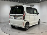 自動車保険・JAFも取り扱っております。また、お客様のご希望で保証延長(有償・一部の車種では取り扱いできません)もご準備しております。