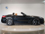 【BMWの伝統-3】BMWのお車は、&ldquo;駆け抜ける歓び&rdquo;を体現しております。走行の安定性とコーナリングの良さを追求し、思い通りにハンドルの操作可能です。