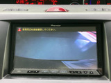 車両情報を分かりやすく表示し、運転をサポートします。様々な情報を確認でき、安全運転に貢献します。
