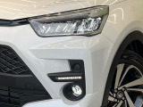 【シーケンシャルターンランプ付きLEDヘッドライト】人気の『流れるウィンカー』付きのLEDヘッドライトを装備♪高級感はもちろん、点灯時は存在感たっぷりで他車からも認識されやすく安心です。