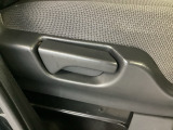 背もたれの角度を変える事ができます