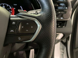 ミリ波レーダーとカメラを組み合わせたLEXUS Safety System。長距離の高速走行が快適になる、全車速追従型のレーダークルーズコントロールに対応しています。