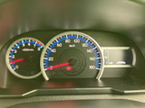 視認性の高いメーター類は、運転に必要な情報を的確にドライバーへ伝えます。運転状況を常に把握できるので、安全運転をサポートします。