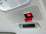 SOSコール 走行中の緊急時(病気や事故、あおり運転など)にボタンひとつでオペレーターに接続!救急や警察への連絡をサポートいたします。※使用にはお申し込みが必要です、詳しくはスタッフまで