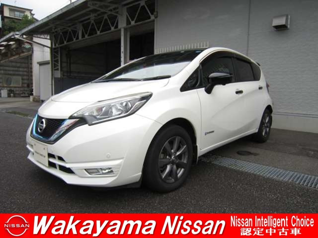 ノート 1.2 e-POWER X ブラックアロー