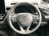 インテリアに合わせたデザインのステアリングは、運転される方のことも考え、運転しやすい形状、大きさです。是非一度、実際に触ってお確かめください。