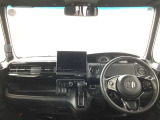 見通しのよいすっきりとした視界で、誰でも運転しやすいです。運転のしやすさは疲れにくさにも繋がりますよ♪