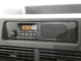 純正のAM/FMカーラジオを装備です。