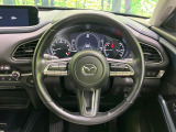 【純正革巻きステアリング】上質な革を使用することで、手にしっかり馴染みとても運転しやすいハンドルです♪