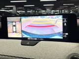 【360&deg;ビューモニター】専用のカメラにより、上から見下ろしたような視点で360度クルマの周囲を確認することができます☆死角部分も確認しやすく、狭い場所での切り返しや駐車もスムーズに行えます。