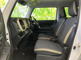 運転しやすいポジションと、見やすい計器類。快適なドライビングをサポートします。