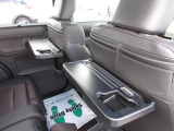 こちらの車両は店頭での現車確認、弊社にご入庫頂ける方限定の販売とさせて頂きます。遠方のお客様には大変申し訳ございませんがご了承をお願い致します。