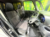 運転席シート廻りは使用感も少なく、良好な状態となっています。丁寧に使われていたことがよくわかりますね。