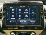 ステアリングスイッチとも連携し、運転中も手元で楽々操作可能。フルセグTVやBluetooth接続にも対応し、家族全員のドライブがさらに楽しく、快適になること間違いなしの一台です!