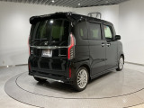 自動車保険・JAFも取り扱っております。また、お客様のご希望で保証延長(有償・一部の車種では取り扱いできません)もご準備しております。