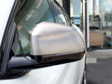 BMW在庫保有台数常時100台以上!ご来店の際はBMW本店(厚木市下荻野140-1)にご来店ください!弊社自慢の全天候型ショールーム!BMW在庫保有台数常時100台以上ございます!