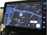 純正ナビを装備。タッチパネル式で使いやすく、お出かけもラクラクです。