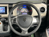 【純正革巻きステアリング】上質な革を使用することで、手にしっかり馴染みとても運転しやすいハンドルです♪