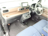 高品質カークリーニング ピカピCar 外装・内装、岐阜トヨペットの専門スタッフがシートもカーペットも綺麗に洗浄済み!プロの仕上げを是非ご確認下さいませ。