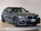 BMWのダイナミック且つエモーショナルなスタイルを印象付けるキャラクターライン(プレスライン)眺めているだけで溜め息の出る美しさです☆