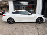 サービスにはドイツ本国と同様に教育と訓練を受け、BMWを知り尽くした「マイスターメカニック」が数多く在籍しております。納車前点検整備で、お客様に安心と安全をお届けいたします。